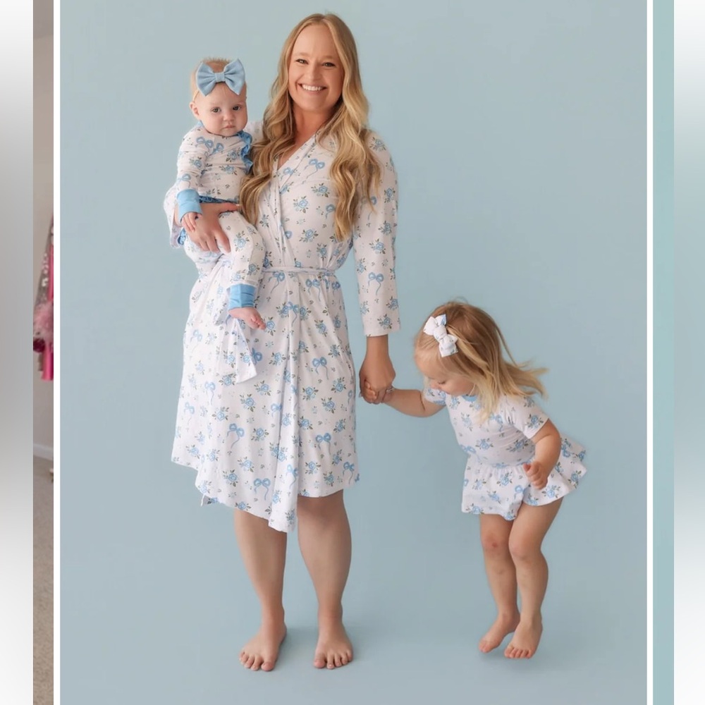 Dream Big Little Co Powder Blue Posie Floral Bamboo Robe NWT